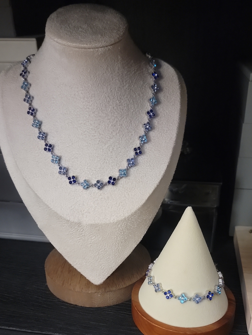 Blue Crystal Clover Necklace and Bracelet Set